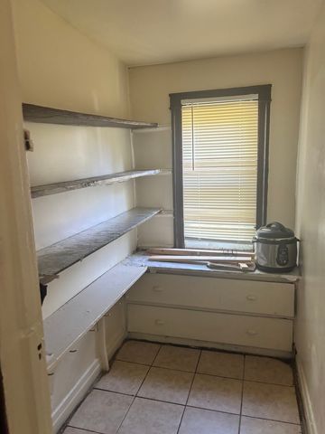 11317 S Edbrooke Avenue, Chicago, IL 60628