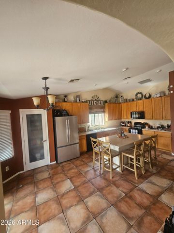 8369 W LUKE Avenue, Glendale, AZ 85305