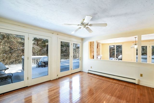 129 Colonial Way, Falmouth, MA 02540