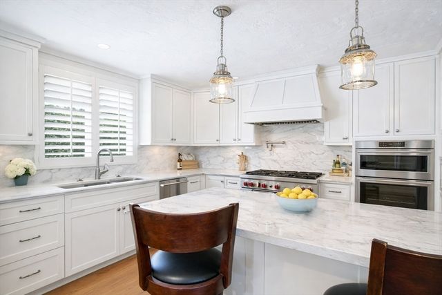 129 Colonial Way, Falmouth, MA 02540