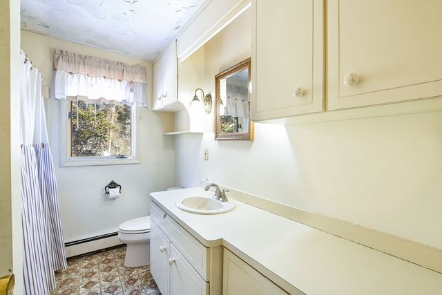 129 Colonial Way, Falmouth, MA 02540