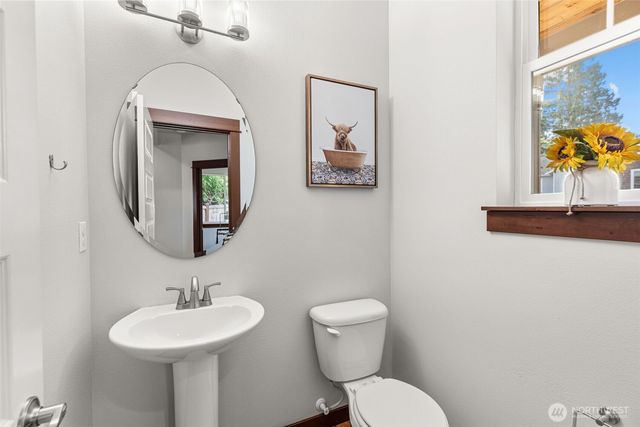 303 202nd Place SE, Bothell, WA 98012