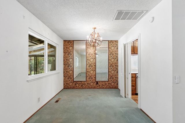 8321 Willowdale Way, Fair Oaks, CA 95628