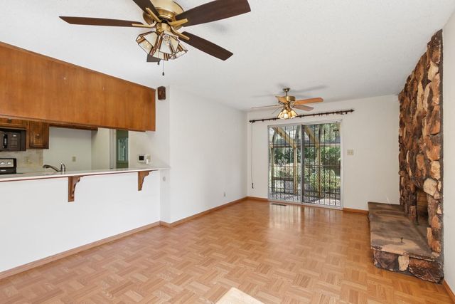 8321 Willowdale Way, Fair Oaks, CA 95628