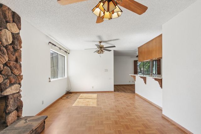 8321 Willowdale Way, Fair Oaks, CA 95628