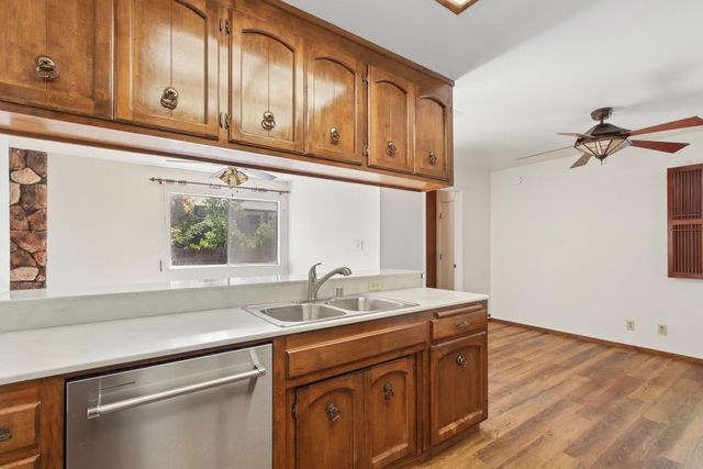 8321 Willowdale Way, Fair Oaks, CA 95628