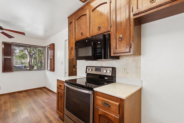 8321 Willowdale Way, Fair Oaks, CA 95628