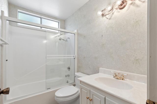 8321 Willowdale Way, Fair Oaks, CA 95628