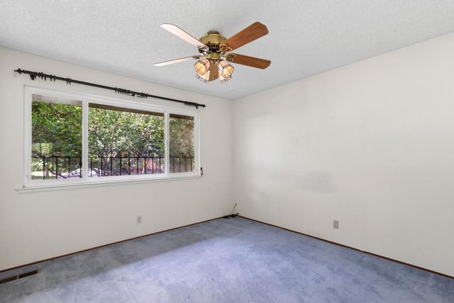 8321 Willowdale Way, Fair Oaks, CA 95628