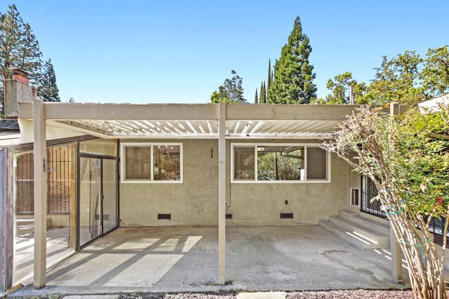 8321 Willowdale Way, Fair Oaks, CA 95628