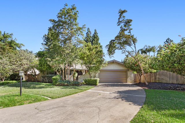 8321 Willowdale Way, Fair Oaks, CA 95628