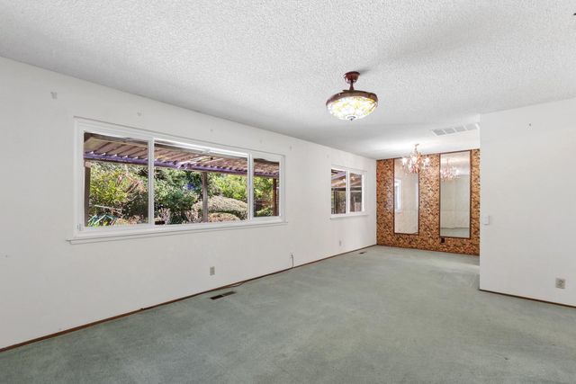 8321 Willowdale Way, Fair Oaks, CA 95628