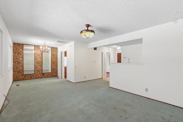8321 Willowdale Way, Fair Oaks, CA 95628