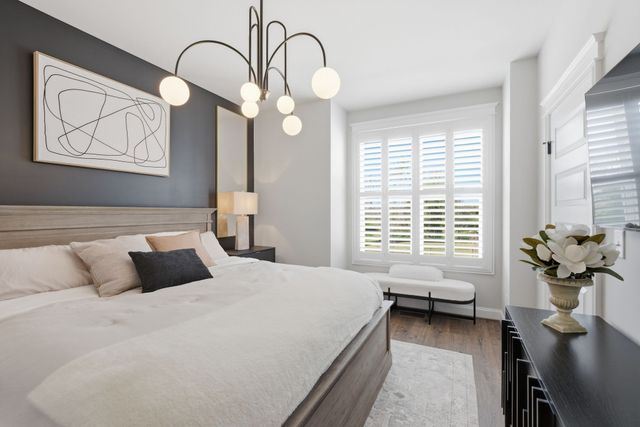 240 Valley Bend Dr, Nashville, TN 37214