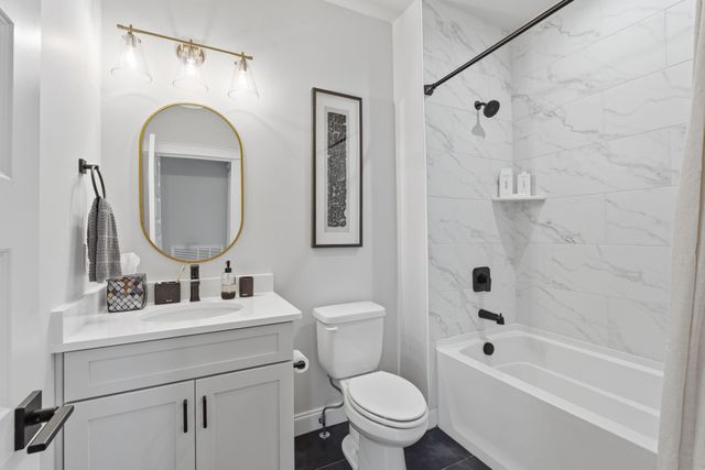 240 Valley Bend Dr, Nashville, TN 37214