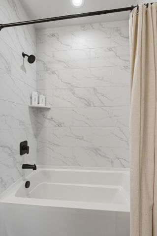 240 Valley Bend Dr, Nashville, TN 37214