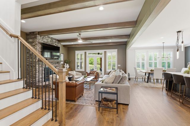 240 Valley Bend Dr, Nashville, TN 37214