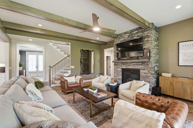 240 Valley Bend Dr, Nashville, TN 37214