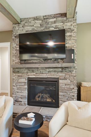 240 Valley Bend Dr, Nashville, TN 37214