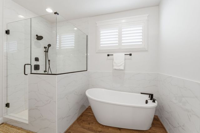 240 Valley Bend Dr, Nashville, TN 37214