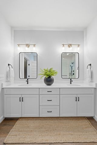 240 Valley Bend Dr, Nashville, TN 37214