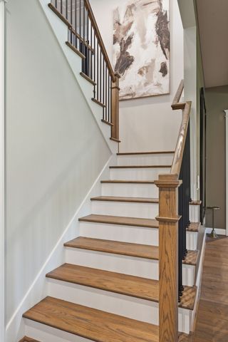 240 Valley Bend Dr, Nashville, TN 37214