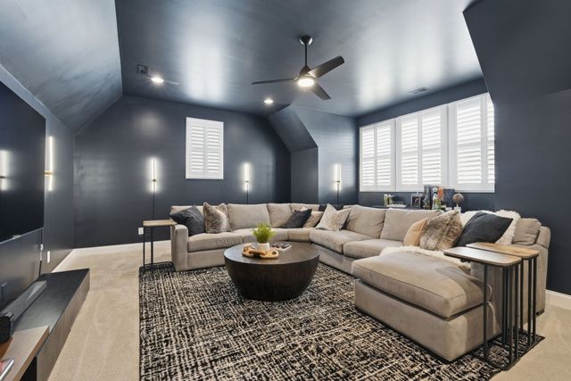 240 Valley Bend Dr, Nashville, TN 37214