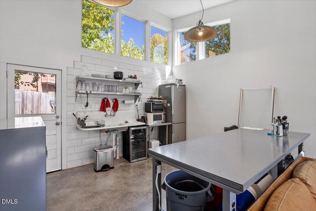 545 E Lenoir Street, Raleigh, NC 27601