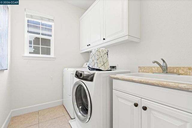 2896 Norton Dr, Concord, CA 94519