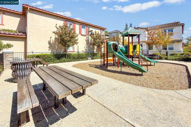 2896 Norton Dr, Concord, CA 94519