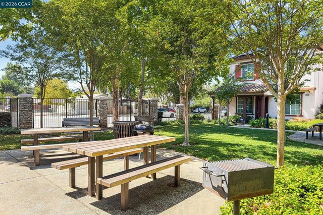2896 Norton Dr, Concord, CA 94519