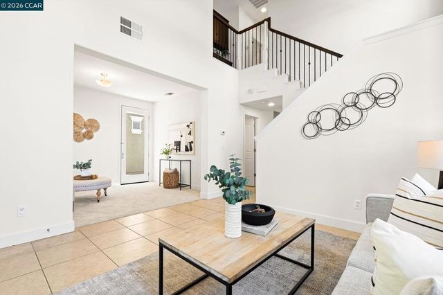 2896 Norton Dr, Concord, CA 94519