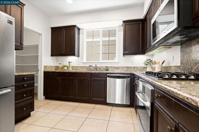 2896 Norton Dr, Concord, CA 94519