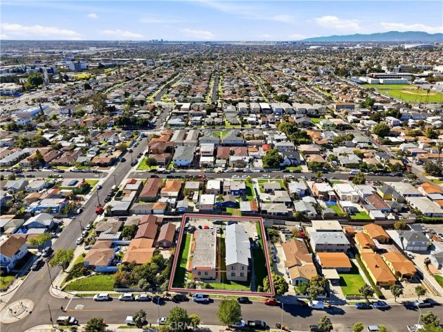 11143 Van Buren, Los Angeles, CA 90044