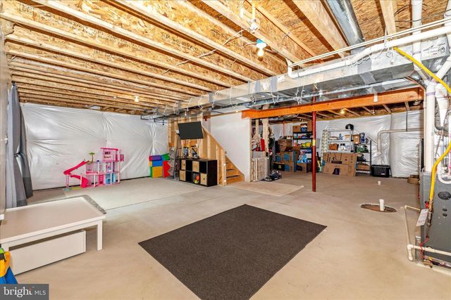 6806 HAWES CT, Frederick, MD 21702