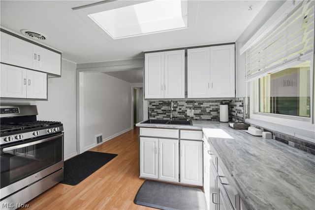 4573 Aurora Street NW, Canton, OH 44708