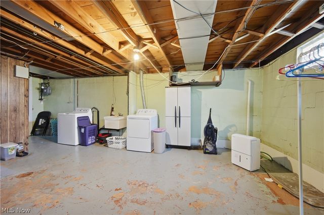 4573 Aurora Street NW, Canton, OH 44708