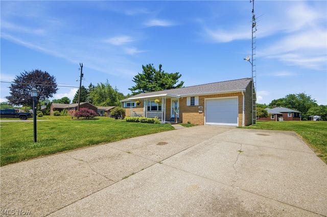 4573 Aurora Street NW, Canton, OH 44708