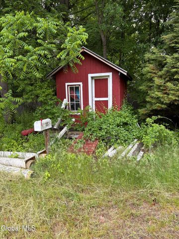 408 W Mountain Road, Queensbury, NY 12804