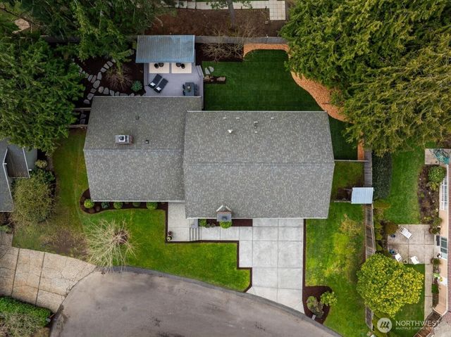 6101 85th Place SE, Mercer Island, WA 98040