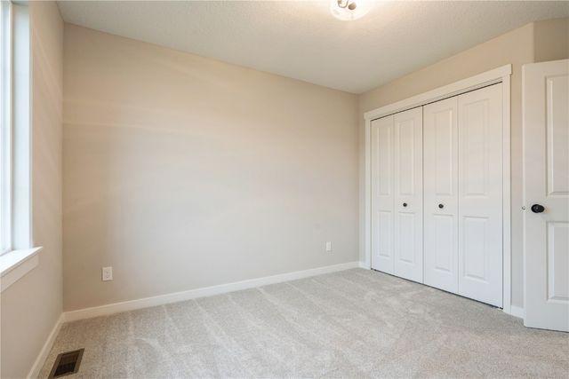 6177 Glenwood Drive, Marion, IA 52302