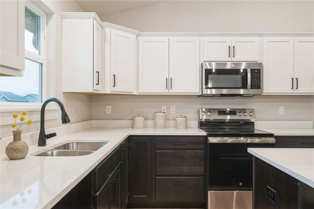 6177 Glenwood Drive, Marion, IA 52302