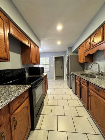 2730 Centennial Drive, Garland, TX 75042