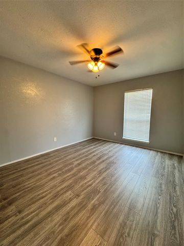 2730 Centennial Drive, Garland, TX 75042