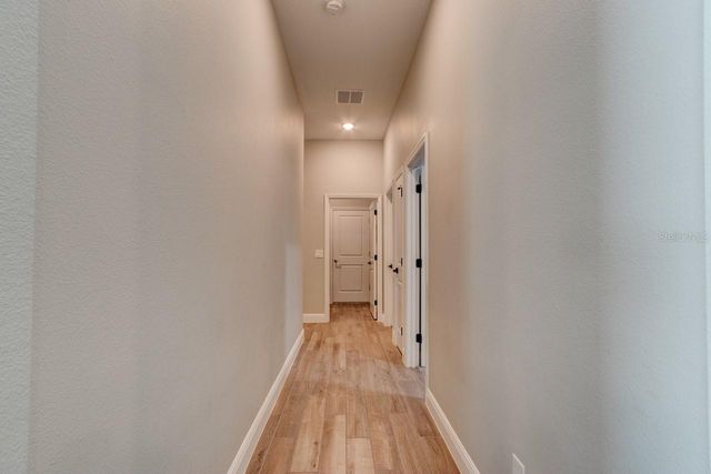 828 MIDDLETON STREET, Debary, FL 32713