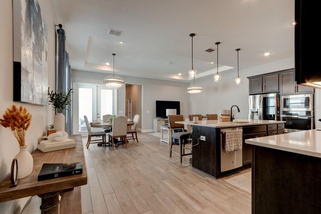 828 MIDDLETON STREET, Debary, FL 32713