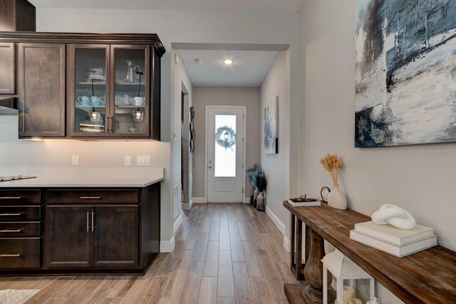 828 MIDDLETON STREET, Debary, FL 32713