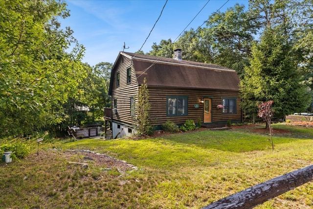 13 Skylark Ave, Plymouth, MA 02360
