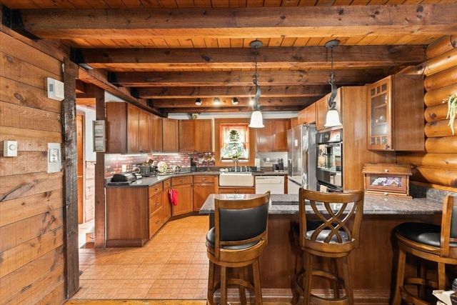 13 Skylark Ave, Plymouth, MA 02360