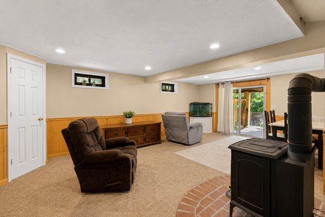 13 Skylark Ave, Plymouth, MA 02360